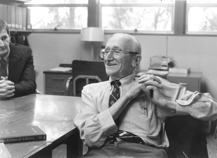 خرد، شناخت و آزادی: نگاهی به اندیشه های هایک