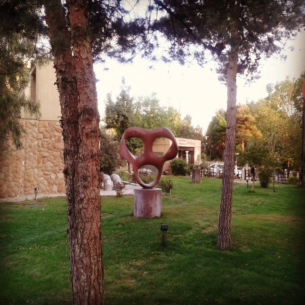 همراه‌نگاره:  موزه هنرها