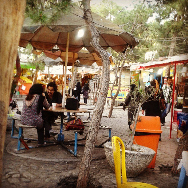 همراه‌نگاره:  عصر