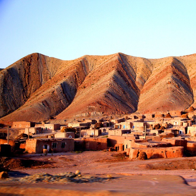 روستا در جاده تبریز