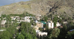 هفتاد پله تا همه جا: زندگی در شیب کوچه‌های دربند