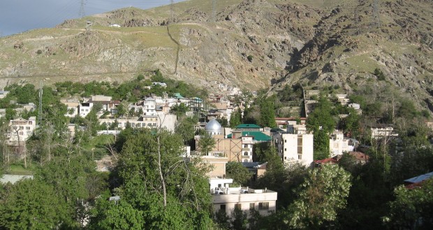 هفتاد پله تا همه جا: زندگی در شیب کوچه‌های دربند