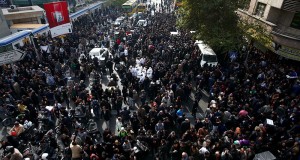 اباذری توتالیتر است