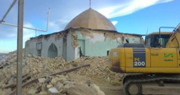 پیکورها به جان بقعه تاریخی حمزه علی افتادند