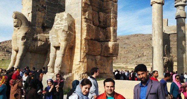 نگاره:  نایب الزیاره همه دوستان هم هستیم!