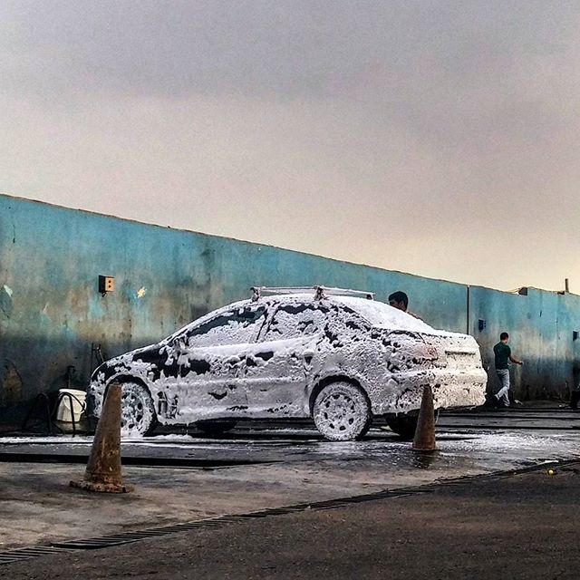 نگاره:  این بار حتی صبر نکرد تموم بشه کار!#باران#کارواش