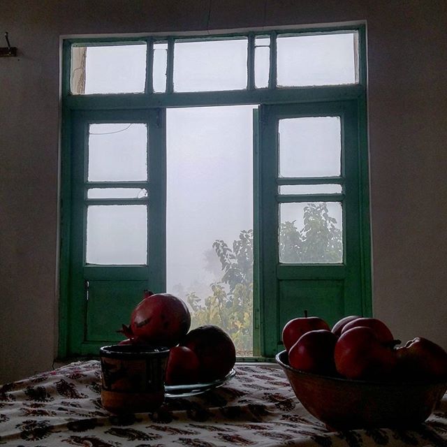 نگاره:  وقتی هوای خانه مه‌آلود می‌شود