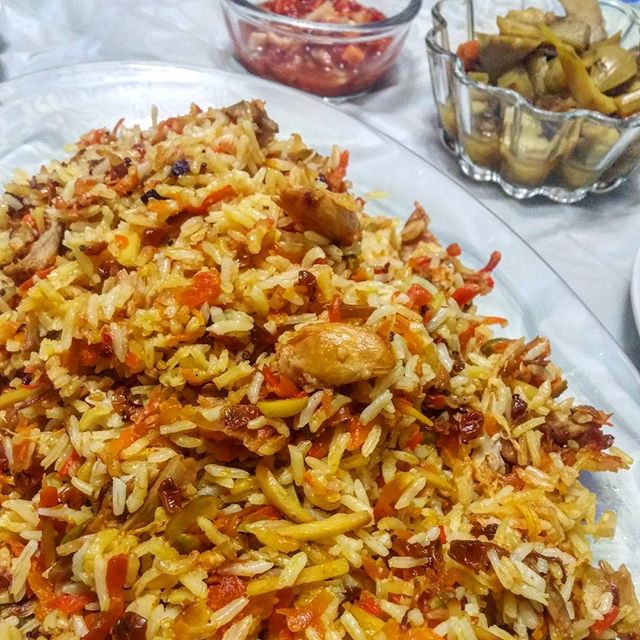 نگاره:  آجیل‌پلوی خواهرپز