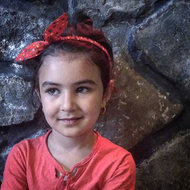 نگاره:  نگاهش به دوربین نبود اما حواسش چرا