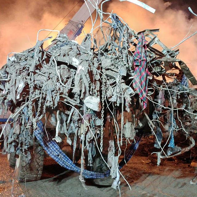 نگاره:  حجم عمده آوار #پلاسکو را پارچه، فلز و گل و لای تشکیل داده است —-آخرین اخبار من و همکارانم در خبرگزاری مهر از حادثه #پلاسکو را اینجا دنبال کنید. این خبر لحظه به لحظه روزآمد می‌شودhttp://www.mehrnews.com/news/3882603/http://telegram.me/masoudborbor