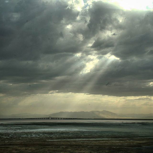 نگاره:  Zero budget to save lake #UrmiaIn my interview with the head of planning of the Urmia Lake Restoration Program "All our achievement will be lost" Masoud Tajrishi says.ریالی بودجه به دریاچه #ارومیه ندادند/همه دستاوردهایمان از بین می‌رودخبرگزاری مهر، مسعود بُربُر- در گفتگو با مسعود #تجریشی مدیر دفتر تلفیق و برنامه‌ریزی ستاد احیای دریاچه ارومیه:تمام زحمات و منابعی که مصرف شده، از بین می‌رود و در آینده با هزینه‌هایی به مراتب بیش از این رو به رو خواهیم بود تا فقط بخواهیم دریاچه را در یک شرایط تثبیت نگه داریم.با فرارسیدن سال پایانی فعالیت دولت یازدهم تمام دستاوردهای ستاد احیای دریاچه ارومیه در معرض خطر است چرا که «اولویت اول» دولت در بودجه سال آینده «هیچ» جایگاهی ندارد و ریالی به احیای دریاچه ارومیه اختصاص داده نشده است.@masoudborborhttp://www.mehrnews.com/news/3907922/http://telegram.me/masoudborbor