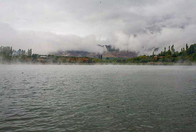 نگاره:  زمین از دل آب‌ها برآمد و از دل زمین تالاب‌هاو آسمان سراسر ابر و باران بود و بر آب‌ها سراسر مه بودرعدی غرید و آذرخشی درخشید، مه کنار رفت، و پیش رویم، بر کرانه آب‌ها، چشم در چشم من، تو ایستاده بودی…The #earth rose from #water, and from the earth the water rose.And all across the #sky there was #clouds and #rain, and all above the water it was #fogThe #thunder roared and the #lightning struck, the fog disappeared and before my eyes, on the water shore, you were standing…