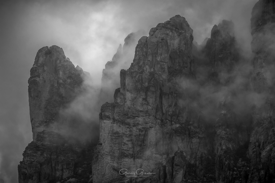 صد کلمه داستان: اژدهاک – مسعود بُربُر