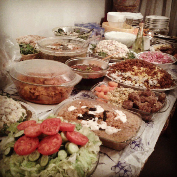 همراه‌نگاره:  شام ایرانی