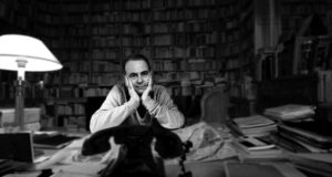 «مکان» و «نیستی» در آثار پاتریک مودیانو: نیمرخی رنگ‌پریده در کافه‌ای غروب‌زده